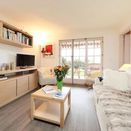 Cristel 2 By Interhome Lägenhet *